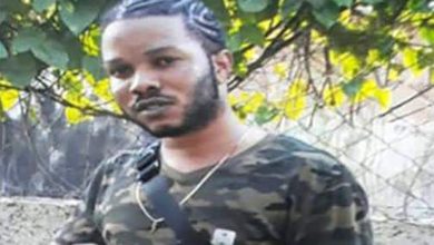 Photo of Jamaica: Most wanted man used two women as human shields