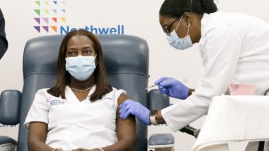 Photo of Jamaican-American nurse first person vaccinated in New York