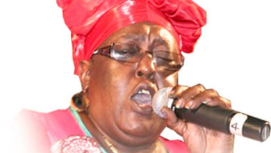 Photo of Trinidadian calypso legend Singing Sandra dies at 64