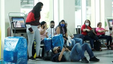 Photo of Venezuelans stranded in Trinidad over US sanctions against airline