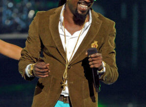 Photo of Beenie Man pleads guilty to breaching COVID-19 protocol