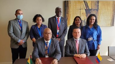 Photo of Guyana signs open skies pact with Colombia