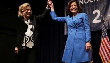 Photo of Hochul has Democratic Party behind her campaign after convention vote