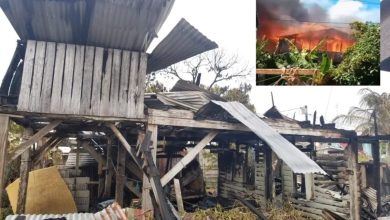 Photo of Family of 14 loses home after Number 79 fire