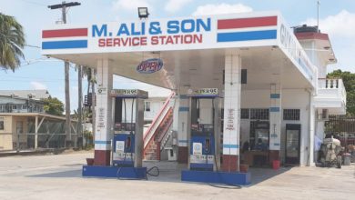 Photo of Pump attendant shot twice during attempted NA gas station robbery