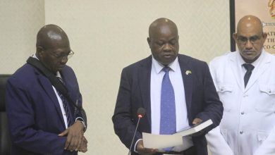 Photo of Norton, Lawrence sworn in as MPs