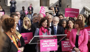 Photo of Hochul releases digital campaign ads on protecting abortion rights