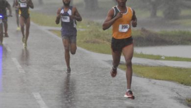 Photo of Marlon Nicholson eclipses quality field to win 10k road race