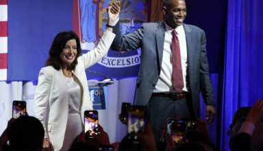 Photo of Hochul, Delgado clinch Dem nomination for governor, lt. governor in blowout victory