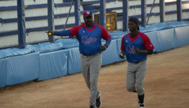 Photo of Cuba names 5 MLB players to team for World Classic tourney