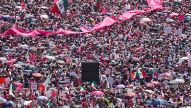 Photo of In Mexico thousands protest electoral overhaul they say threatens democracy