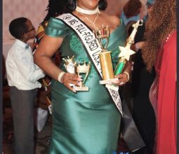 Photo of Guyanese Natasha V. Dickson-Rudder crowned Ms. Full-Figured USA PA Swimwear 2023