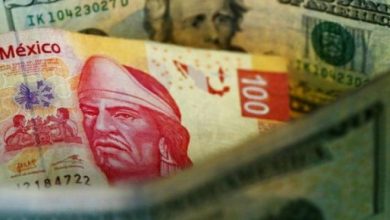 Photo of Mexico’s ‘super peso’ puts squeeze on US remittances