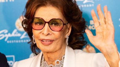 Photo of Oscar-winning Italian actress Sophia Loren hospitalised after fall