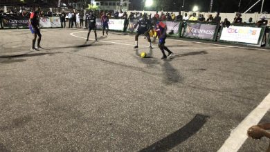 Photo of Heavyweights eliminated from Guinness street football