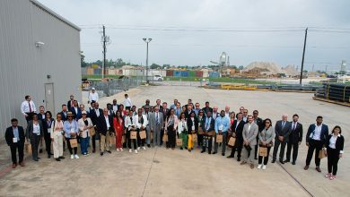 Photo of Guyanese delegation given tour of  gas-to-energy company’s facilities in Houston