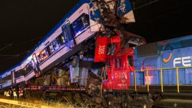 Photo of Two killed as Chilean train on test run collides with cargo train