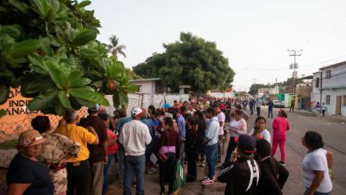 Photo of Venezuelans vote in highly charged election amid fraud worries