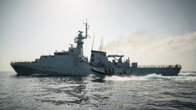 Photo of Royal Navy ship sails to support Caribbean hurricane relief effort