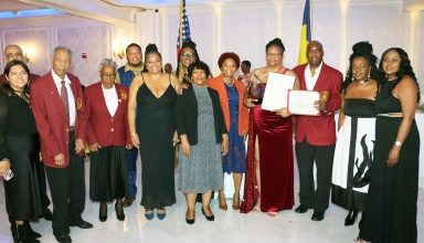 Photo of VINCI honors social, political activist and journalist Renwick Rose, and Dr. Veronica Francois-Kydd