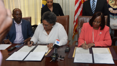 Photo of Barbados signs US$500 million MOU with USExim Bank