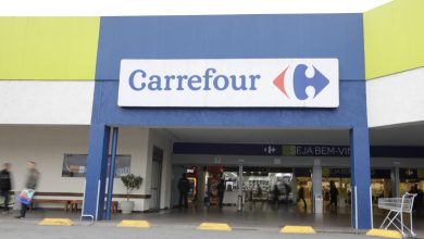 Photo of Carrefour seeks to ease Brazil tensions after CEO’s meat snub