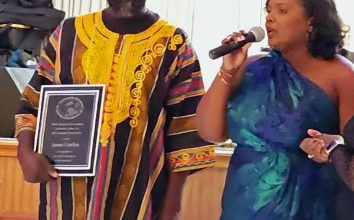 Photo of Vincy Penn Relays pioneer, coordinator James Cordice honored