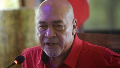 Photo of Suriname ex-President Desi Bouterse dead at 79, foreign minister says