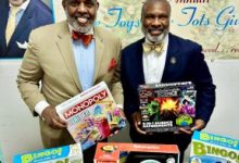 Photo of Sen. Parker donates over 1,000 toys at 21st District annual free Toys for Tots giveaway