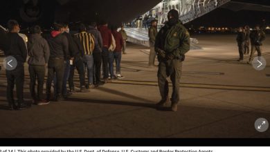 Photo of Colombia turns away two US military flights with deported migrants, official says