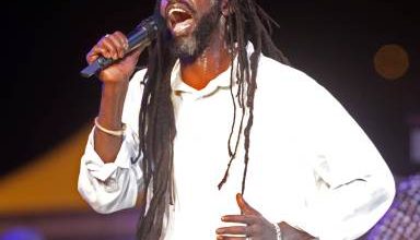 Photo of Buju Banton, Beres Hammond to share stage in Best of the Best Music Fest