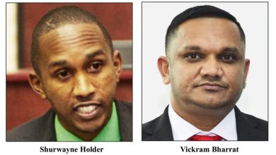 Photo of Holder, Bharrat differ over gold, bauxite progress