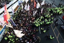 Photo of South Korean presidential guards prevent arrest of impeached Yoon after tense stand-off