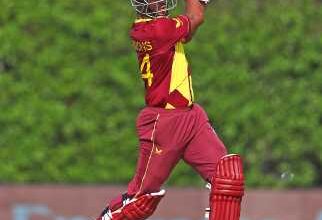 Photo of Sarwan, Simmons headline Masters World Cup Squad
